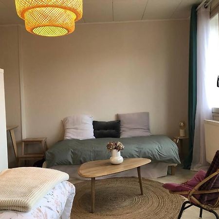 Grand Studio Avec Petite Vue Mer Мер-ле-Бен Екстериор снимка